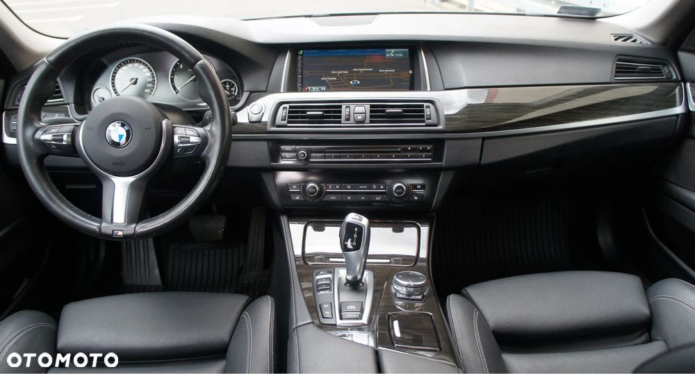 BMW Seria 5 520d xDrive Luxury Line - 14