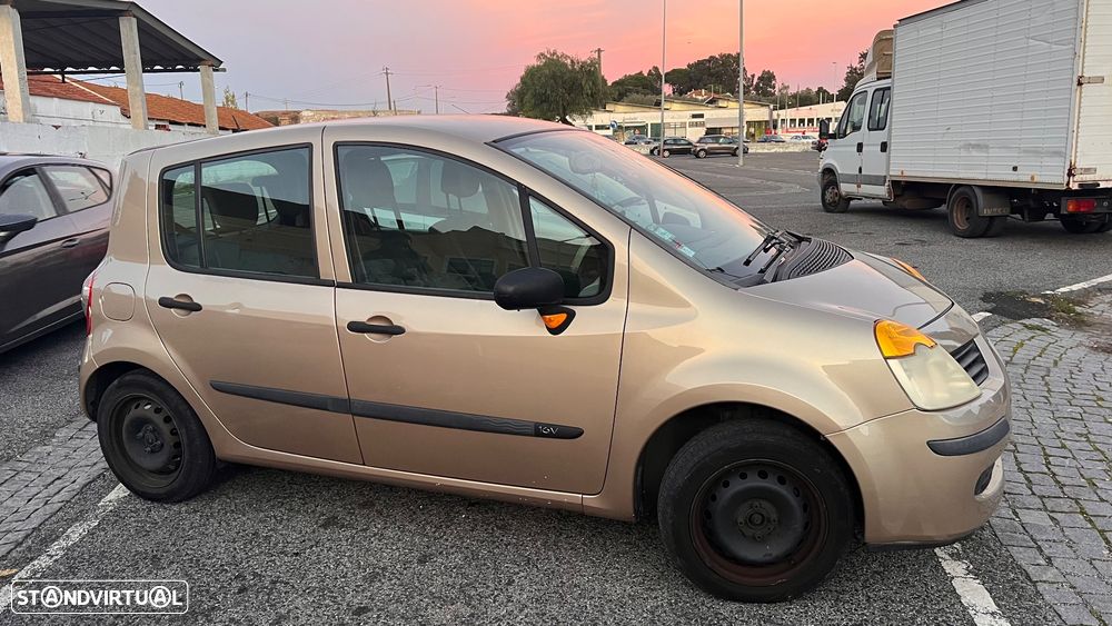 Renault Modus - 2