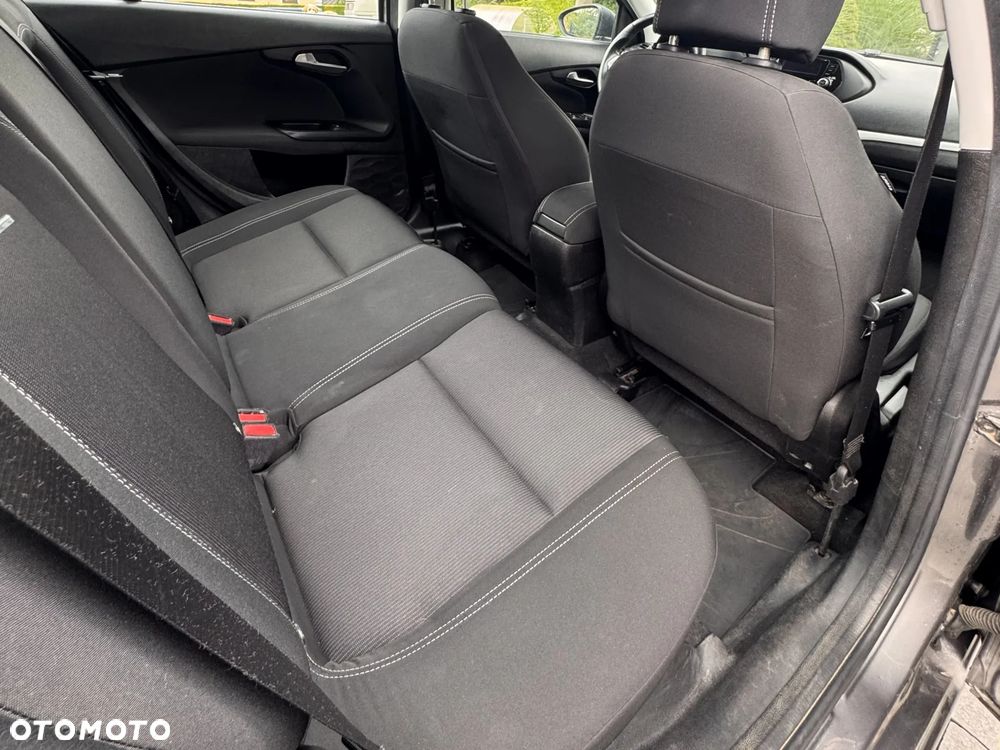 Fiat Tipo 1.4 T-Jet 16v Easy - 11