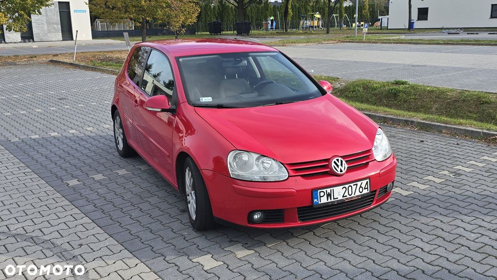 Volkswagen Golf - 1