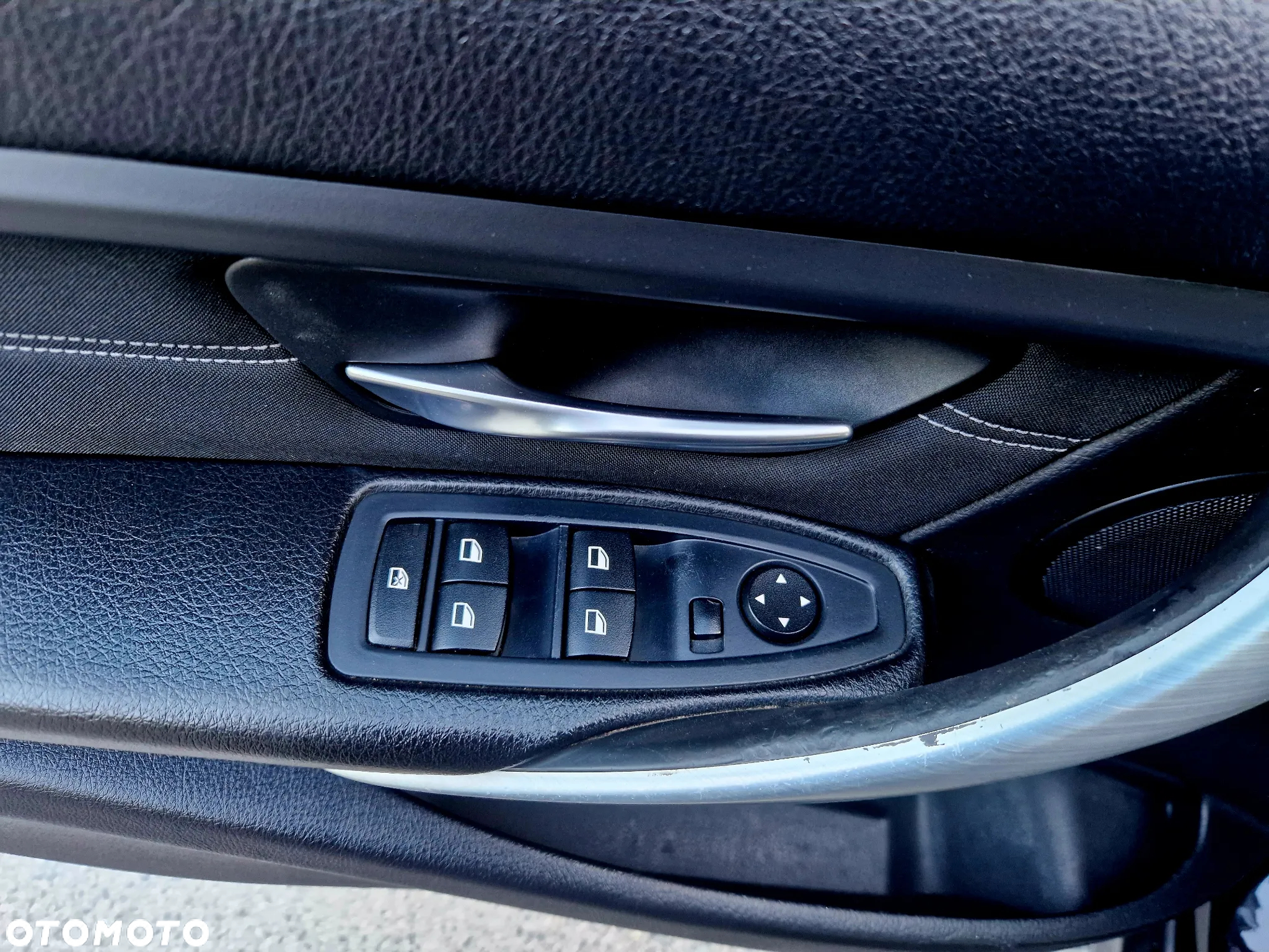 BMW Seria 3 320d Touring Sport Line - 32