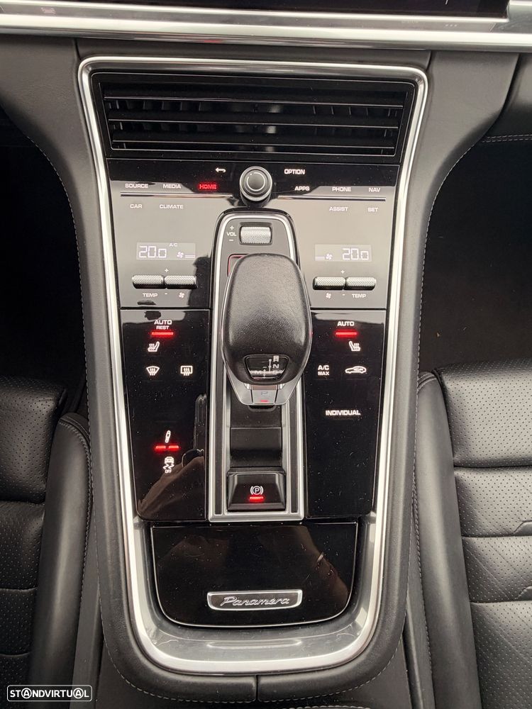 Porsche Panamera - 15
