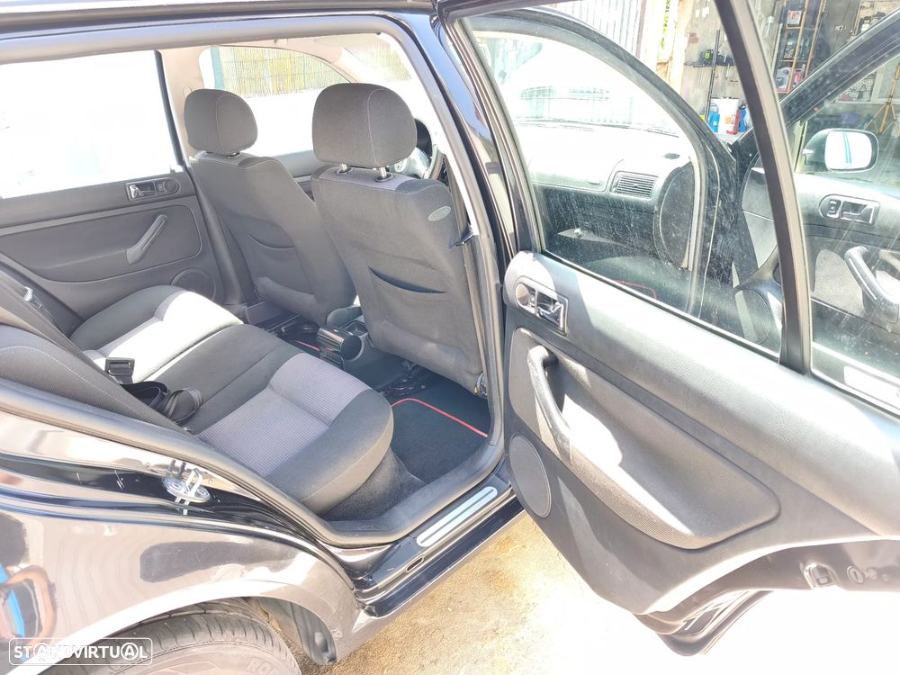 VW Golf 1.4i Confortline - 12