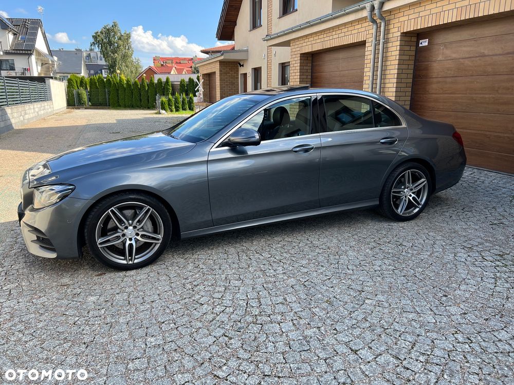 Mercedes-Benz Klasa E 220 d 9G-TRONIC - 4