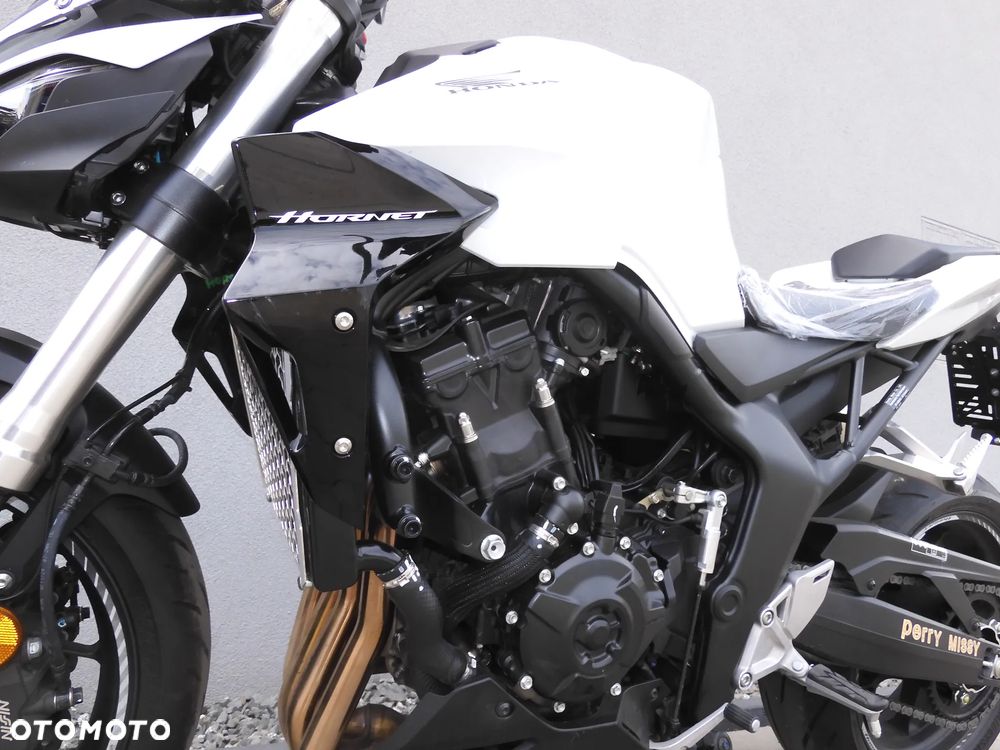 Honda Hornet - 25