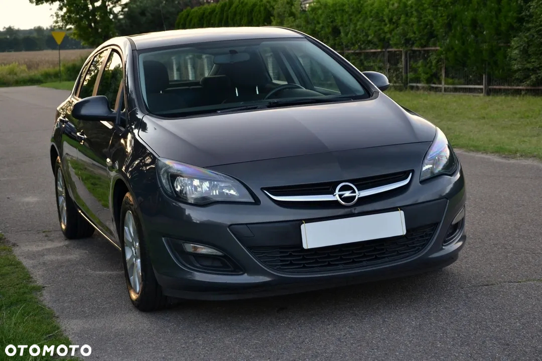 Opel Astra 1.4 Turbo Edition - 11