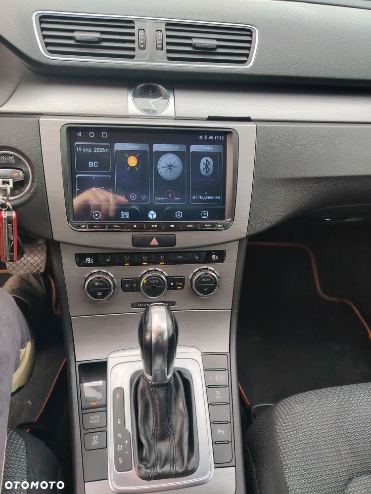 Volkswagen Passat - 17