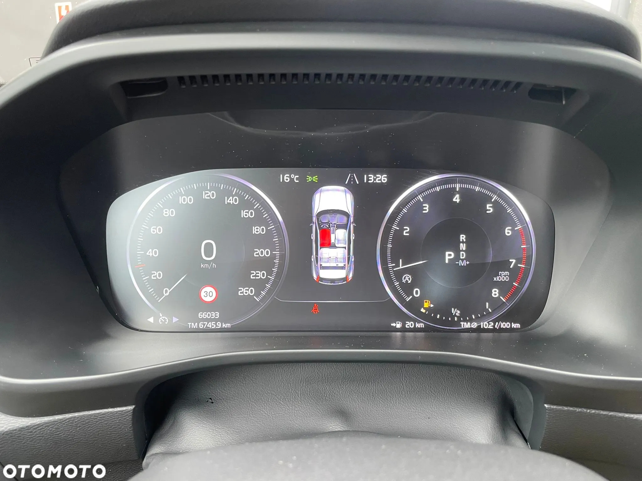 Volvo XC 40 T4 Momentum Pro - 32