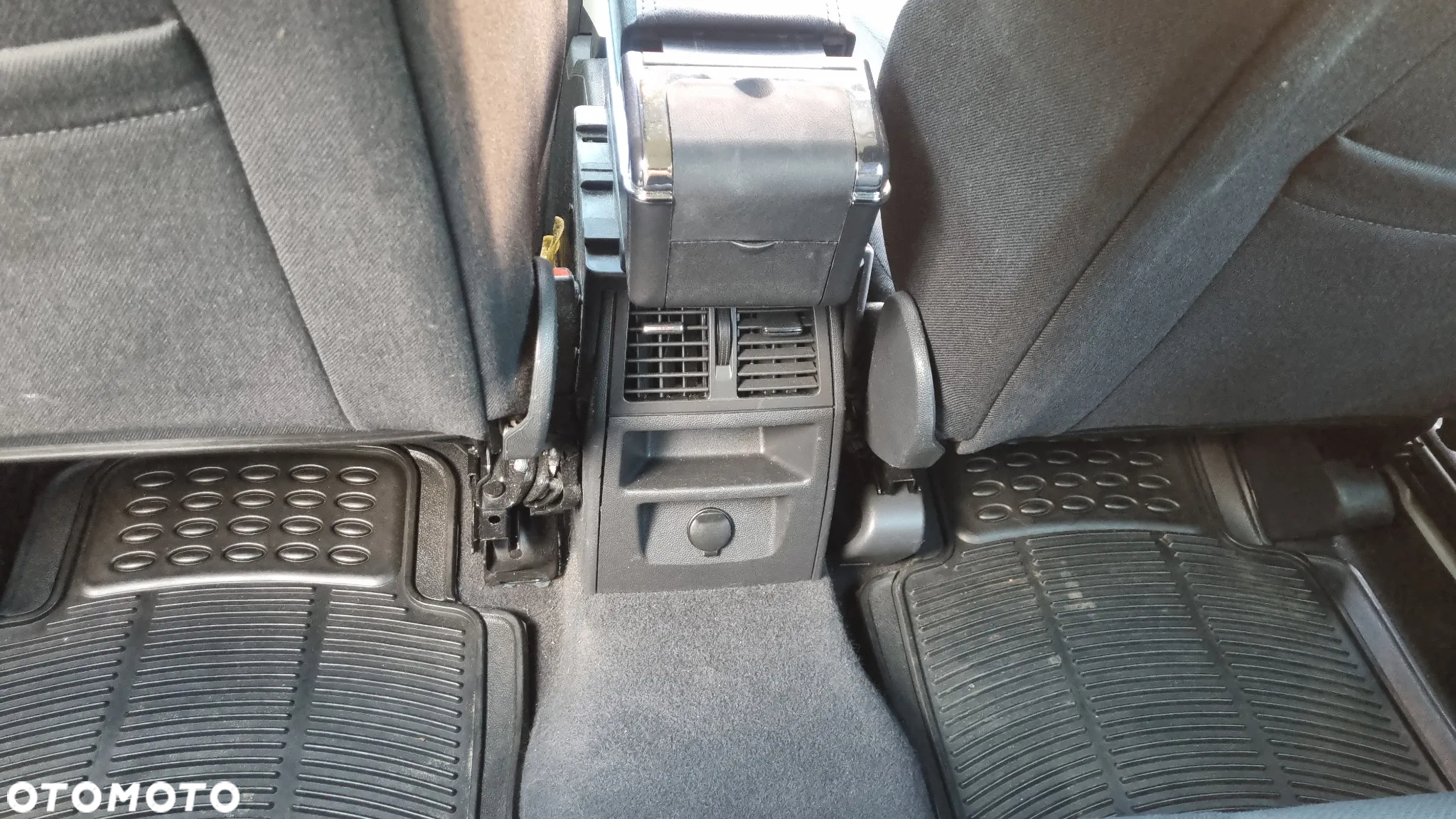 Opel Zafira - 10