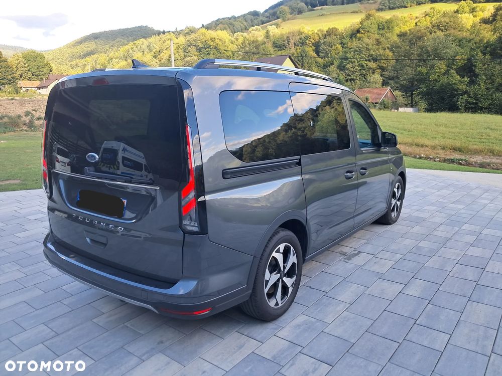 Ford Tourneo Connect Grand - 13