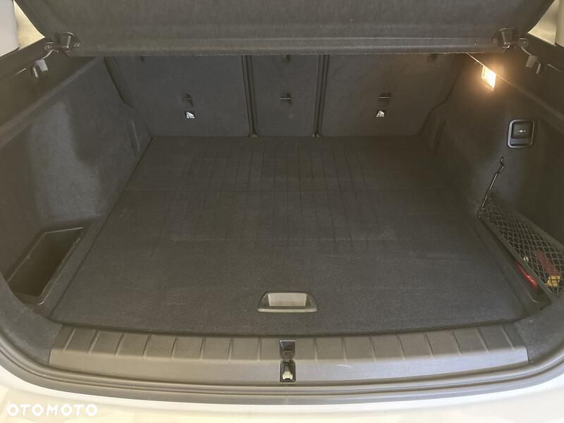 BMW X1 sDrive18i GPF - 23