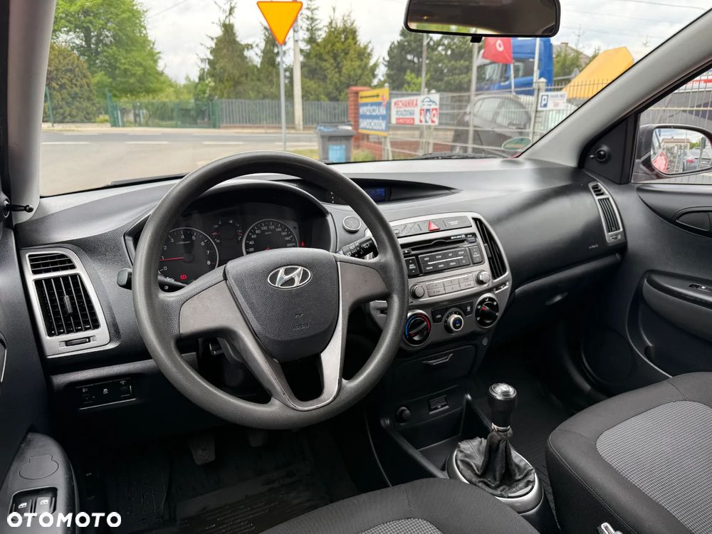 Hyundai i20 1.25 Classic + - 17