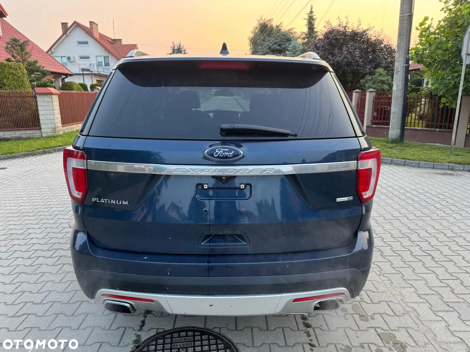 Ford Explorer EcoBoost Plug-in Hybrid ST-LINE - 4
