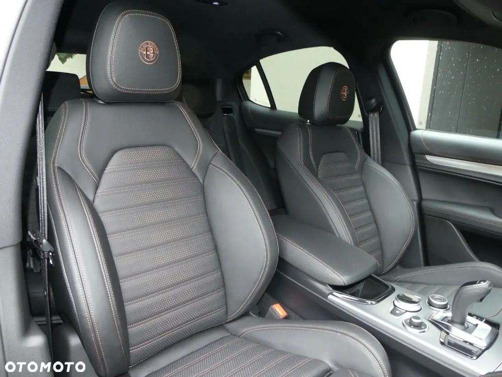 Alfa Romeo Stelvio 2.0 Turbo Intensa Q4 - 7