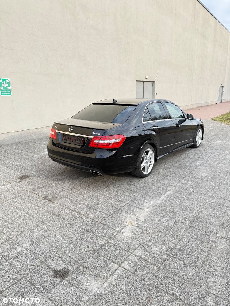 Mercedes-Benz Klasa E 350 4Matic Avantgarde Sport Edition AMG - 15