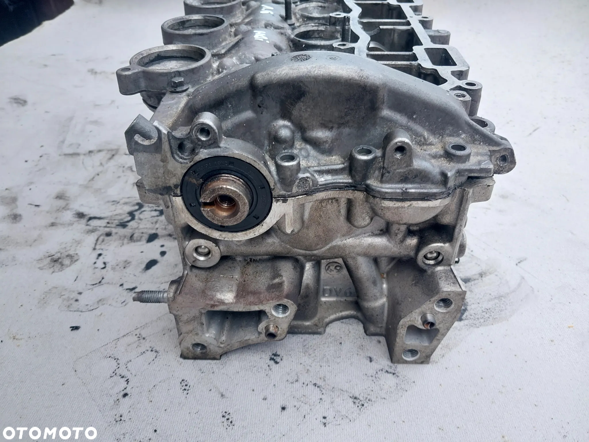 Głowica silnika 1.6 HDI TDCI 16V 9HX 9HZ 9H01 9H02 CITROEN PEUGEOT FORD VOLVO 9655911480 pokrywa zaworów wałki 9644994680 - 5