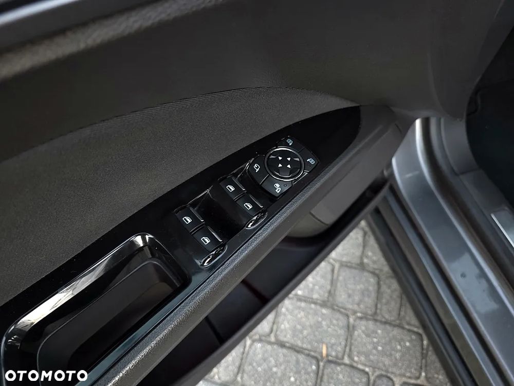 Ford Mondeo 2.0 TDCi Bi-Turbo PowerShift-Aut Titanium - 36