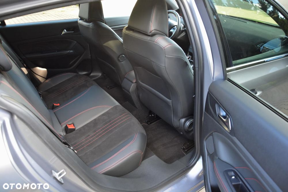 Peugeot 308 BlueHDi FAP 180 EAT8 Stop & Start GT - 8