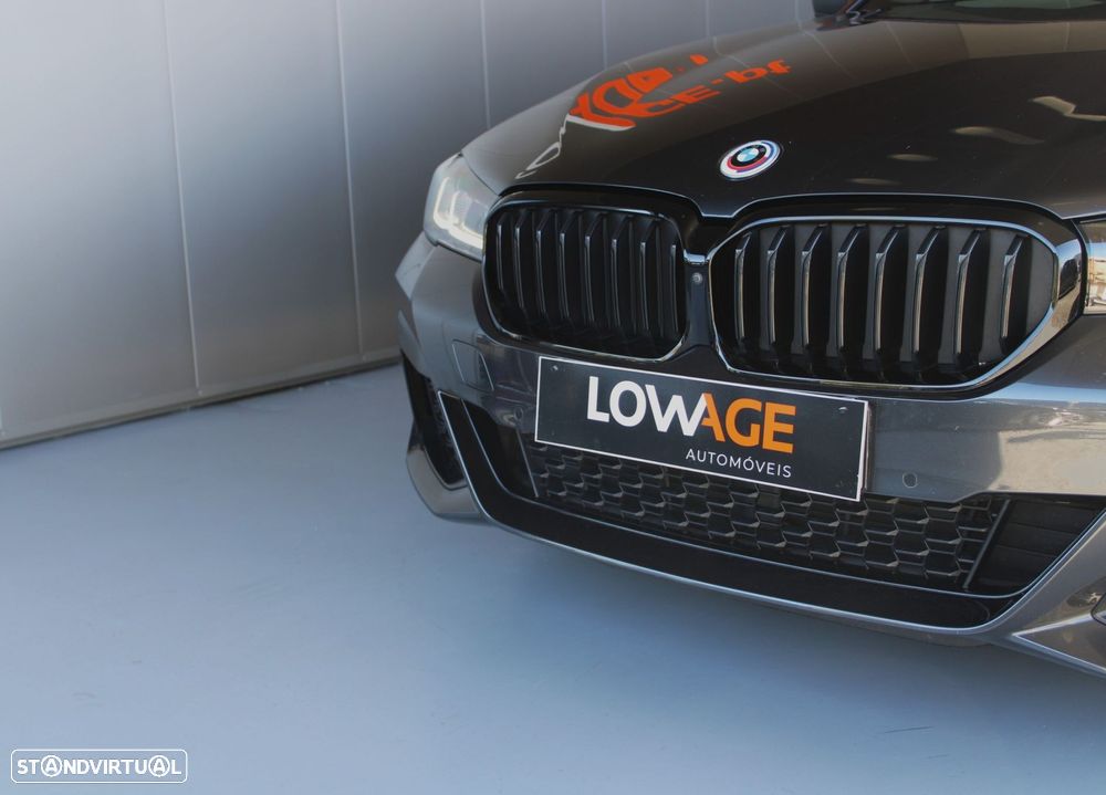 BMW 530 e Pack 50 anos M - 42