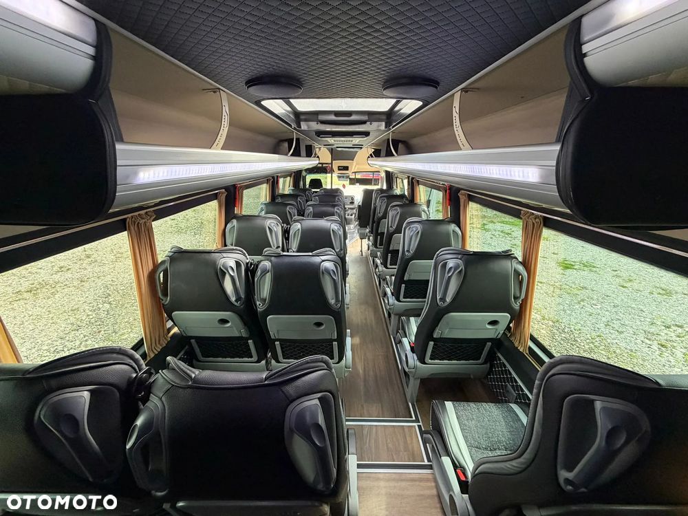 Mercedes-Benz Sprinter 519 - 17