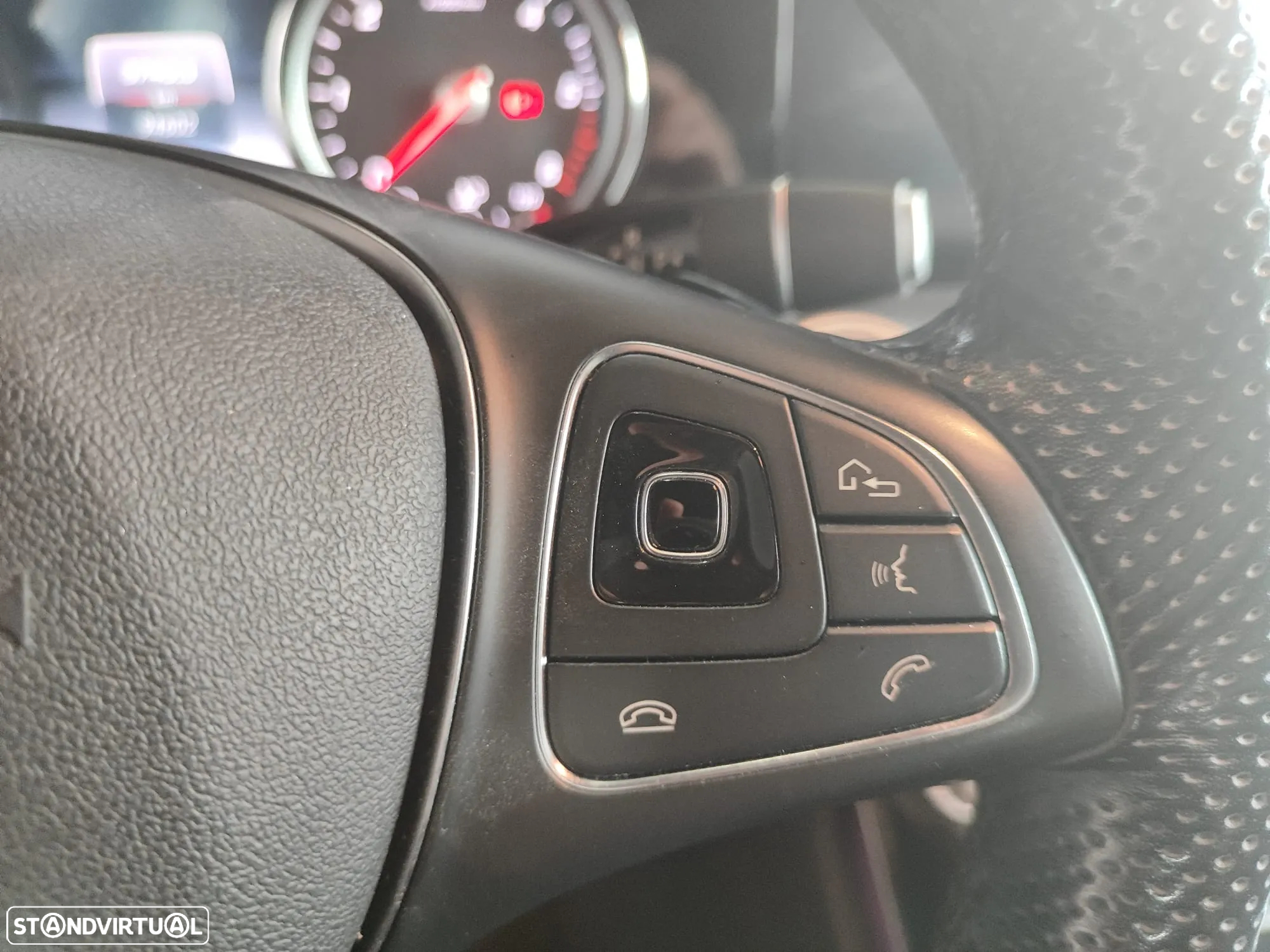 Mercedes-Benz E 220 d AMG Line - 28