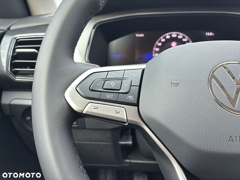 Volkswagen T-Cross - 14