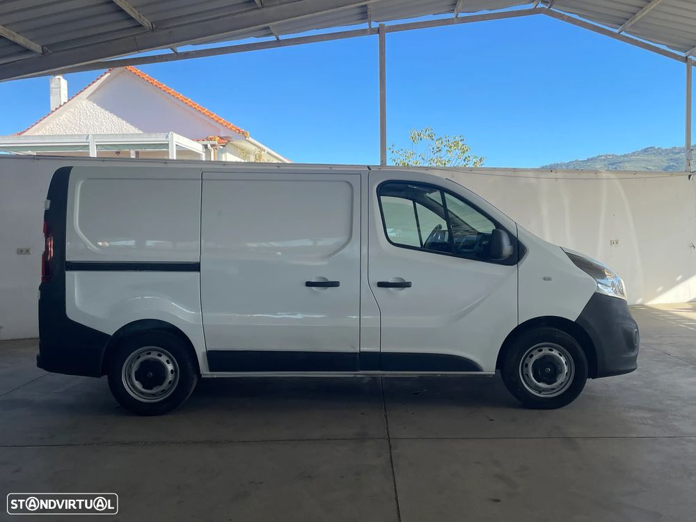 Opel Vivaro 1.6 DCI IVA DEDUTIVEL - 8