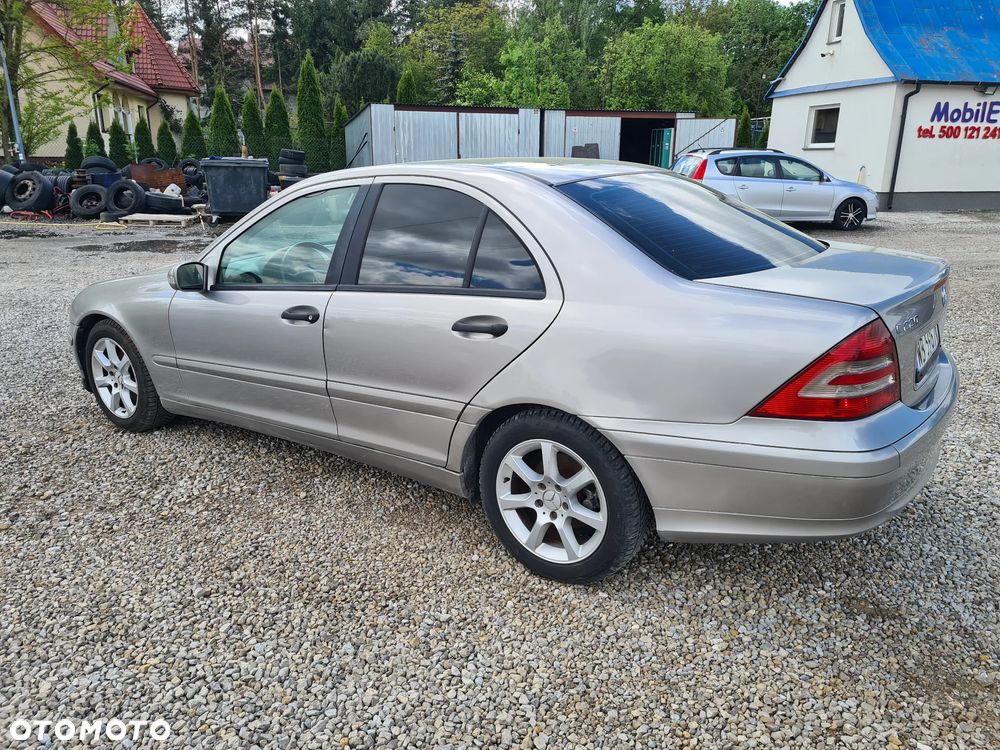 Mercedes-Benz Klasa C 220 CDI Avantgarde - 5