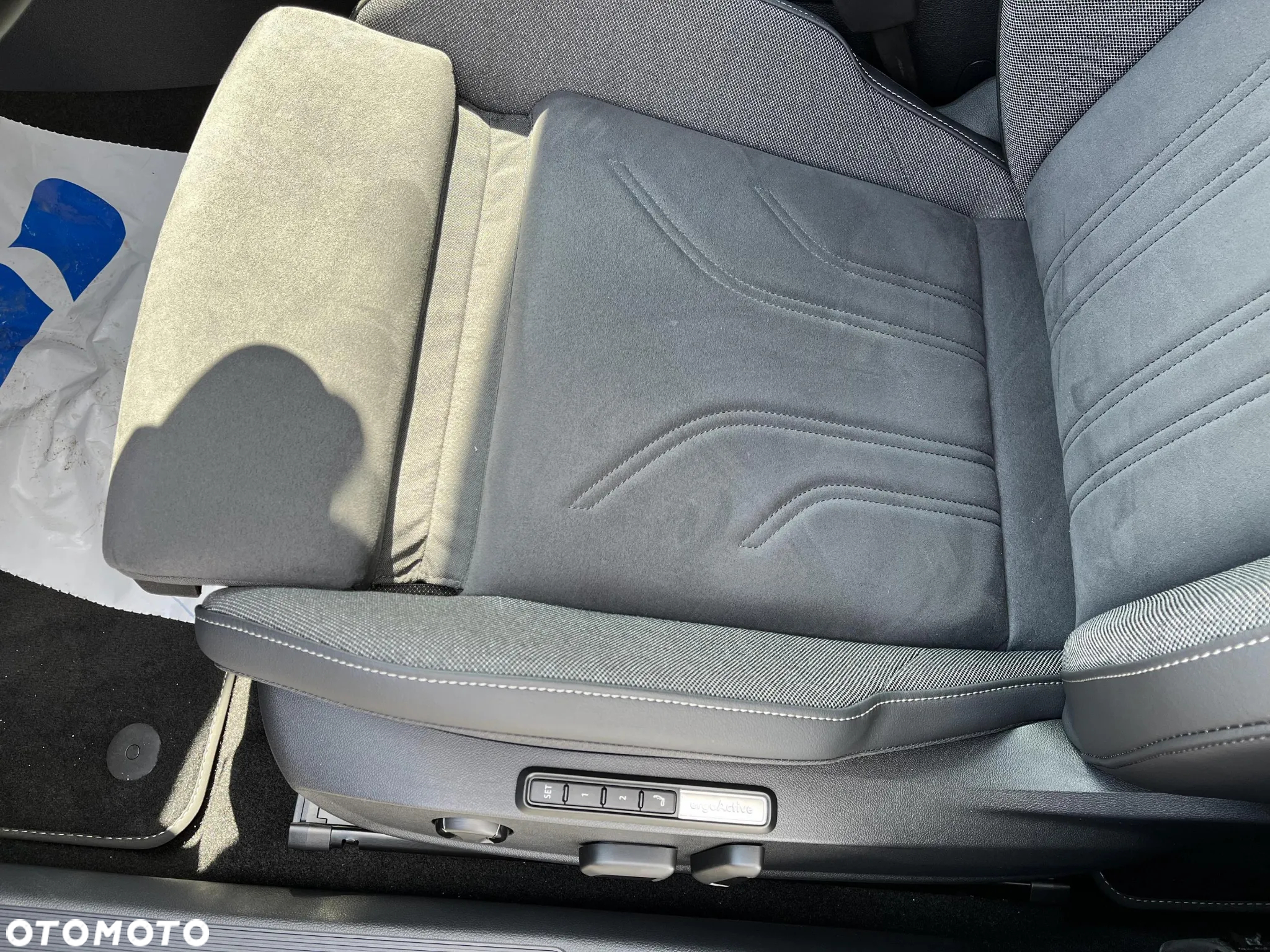 Volkswagen Golf - 14