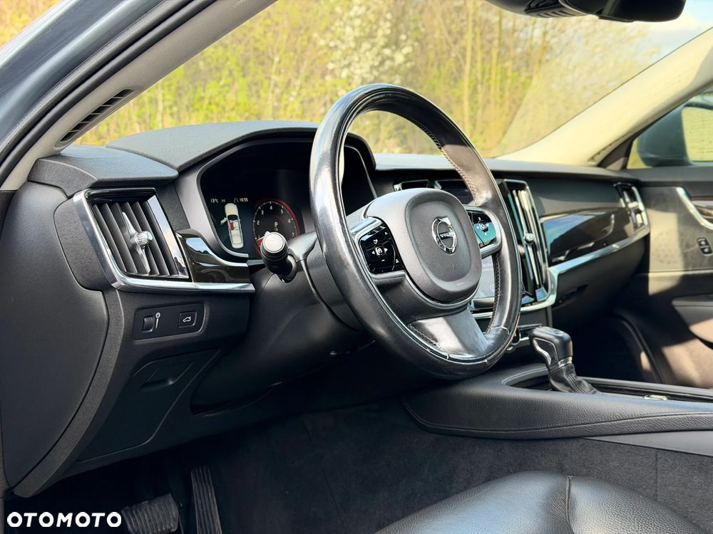 Volvo S90 T5 Momentum - 9
