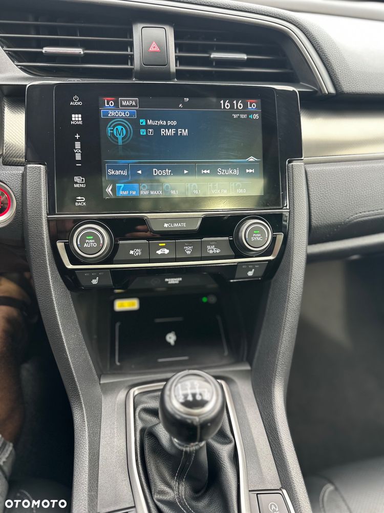 Honda Civic 1.0 T Executive Sport Line - 23