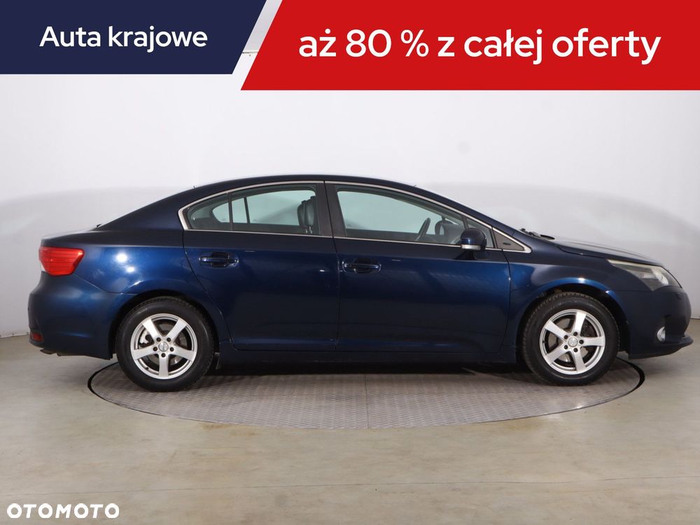 Toyota Avensis - 8