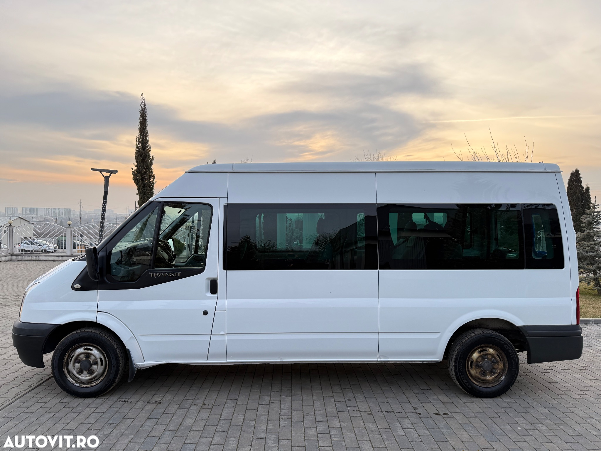 Ford Transit - 9