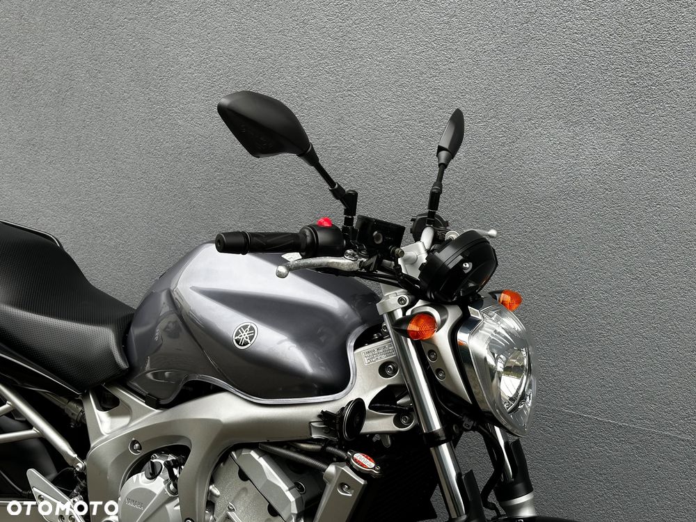 Yamaha FZ6 - 10