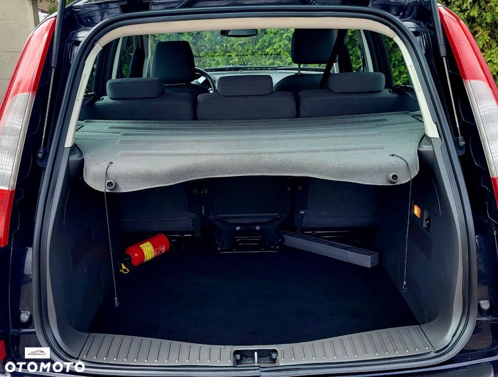 Ford Focus C-Max - 22