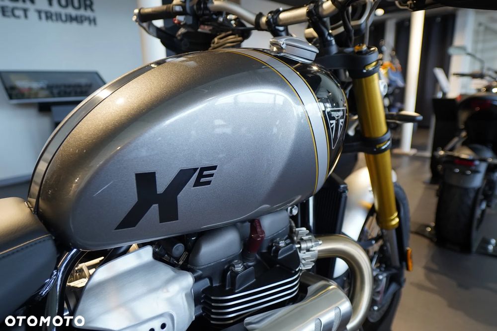 Triumph Scrambler - 15