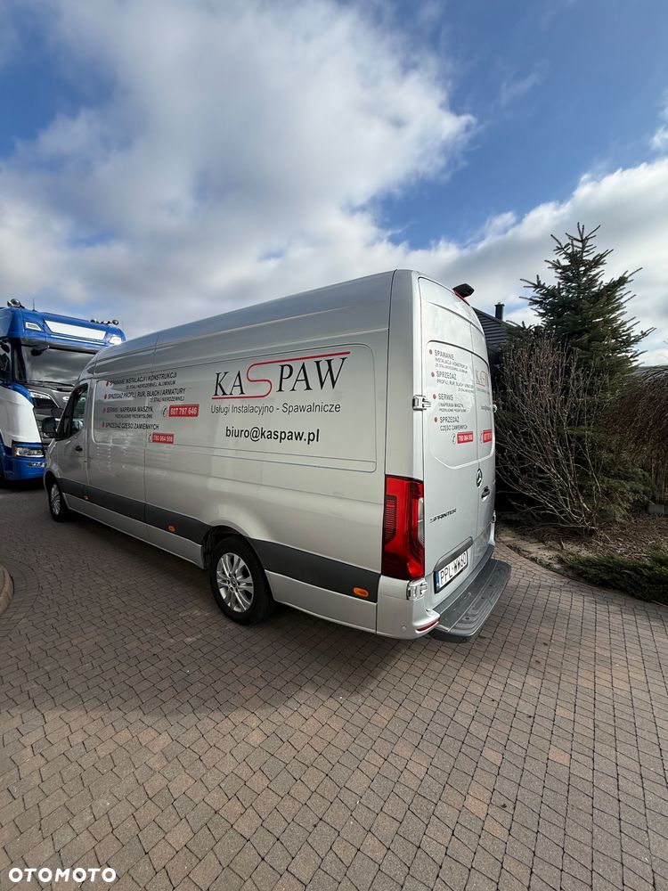 Mercedes-Benz Sprinter 319 - 6