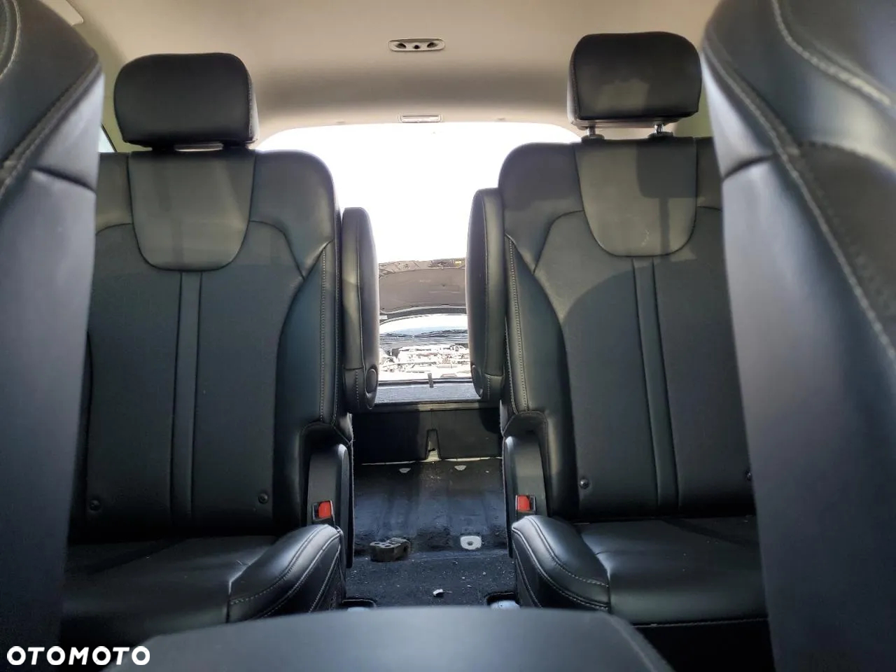 Kia Sorento - 11
