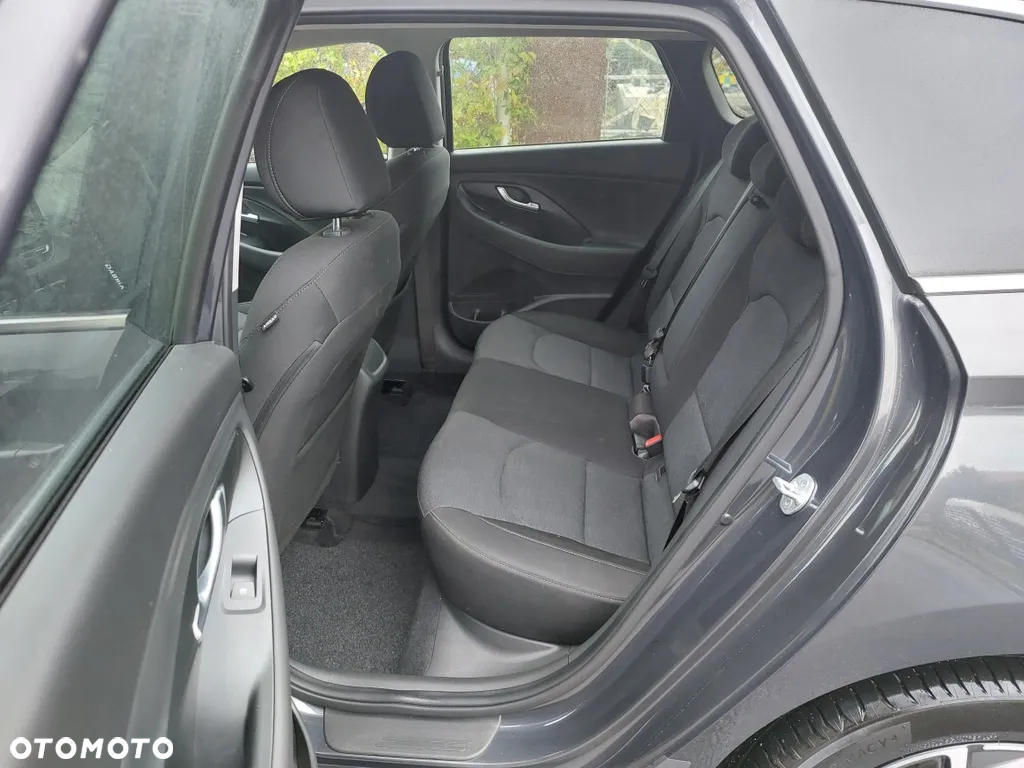 Hyundai i30 1.5 T-GDI 48V-Hybrid Trend - 27