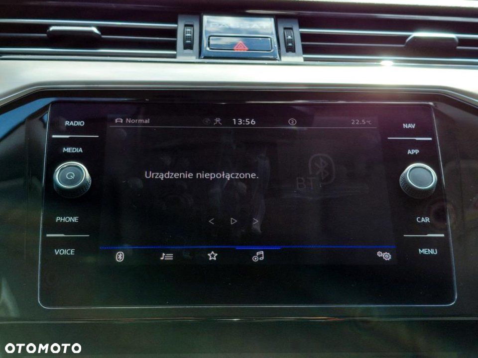 Volkswagen Passat - 24