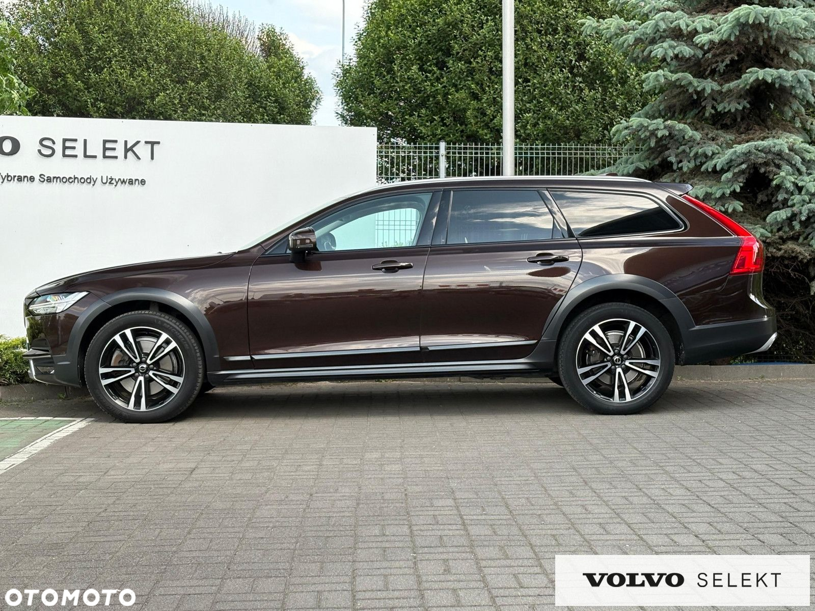 Volvo V90 Cross Country - 6
