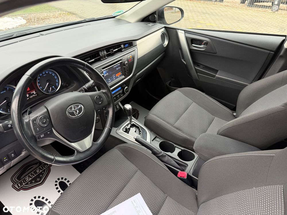 Toyota Auris - 33