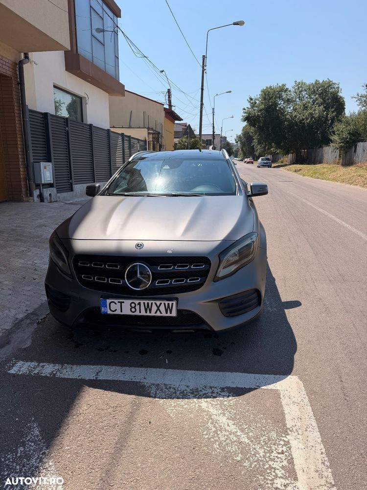 Mercedes-Benz GLA 220 d 4MATIC Aut. - 1