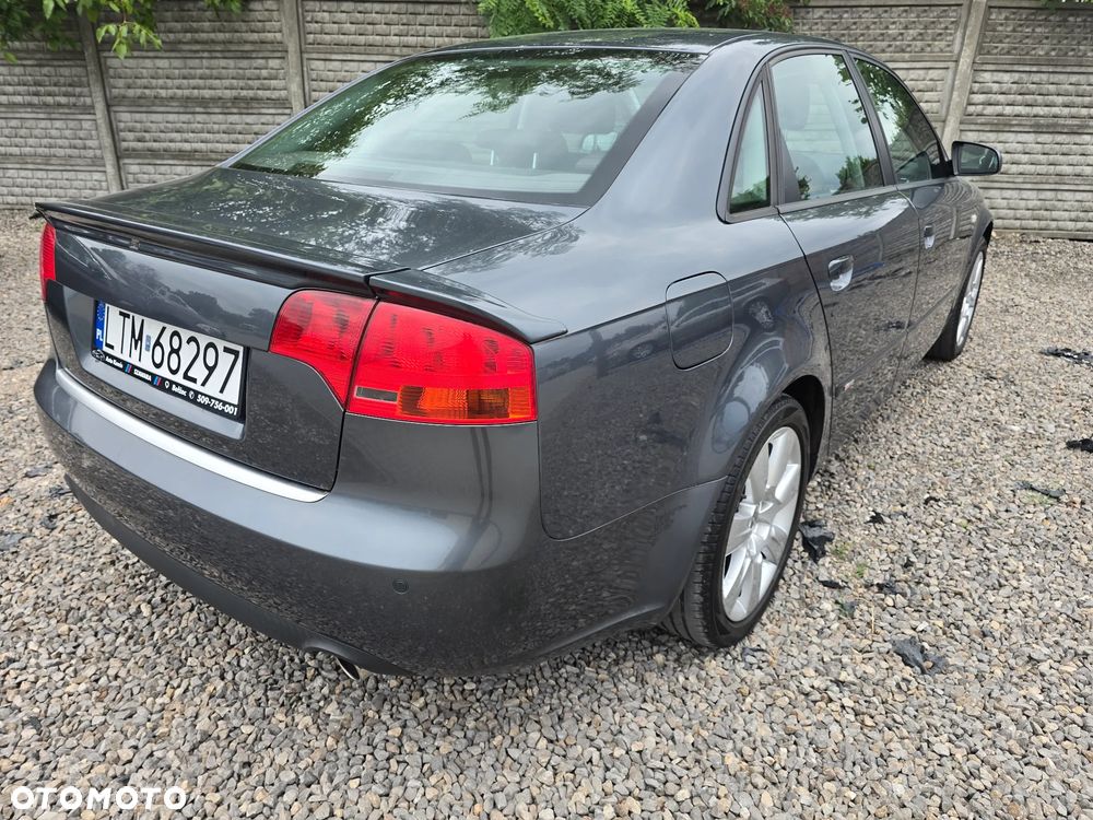 Audi A4 Limousine 1.8 T quattro - 14