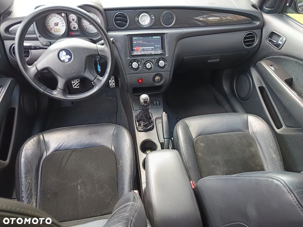 Mitsubishi Outlander 2.0 Turbo 4WD - 6