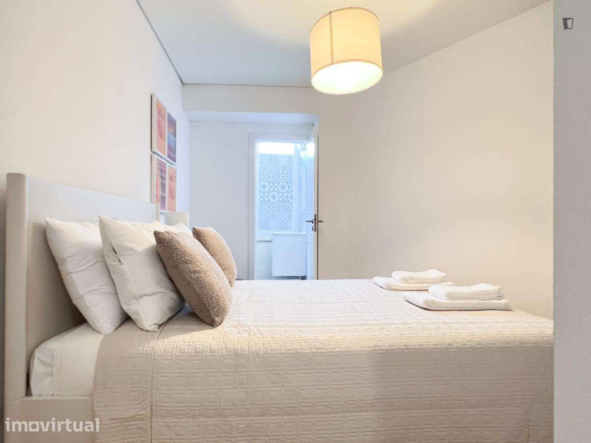 Quarto - localizado em Roma-Areeiro Lisbon - Grande imagem: 5/14