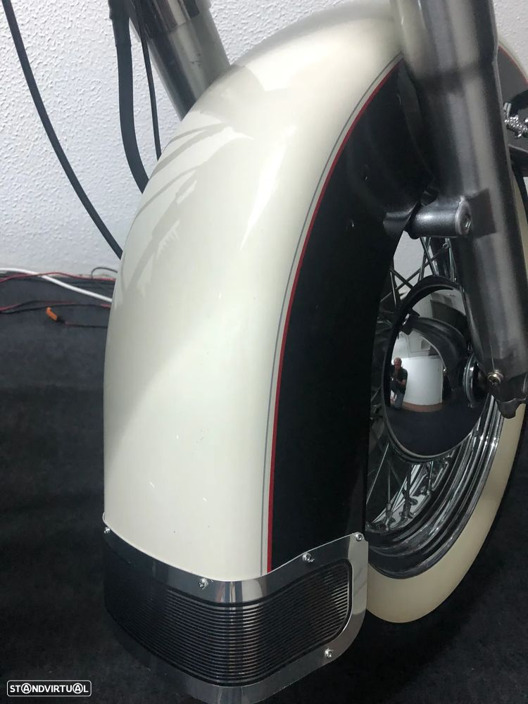 Harley-Davidson FLST FLSTN HERITAGE SOFTAIL NOSTALGIA - 13