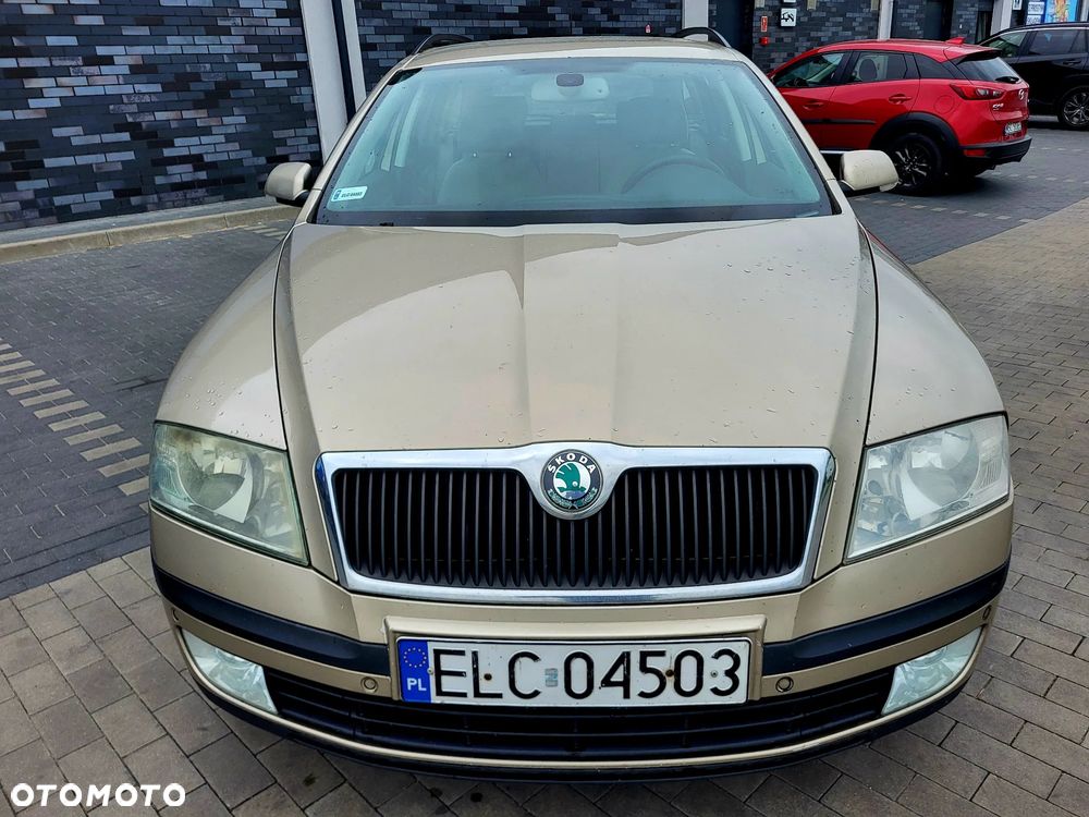 Skoda Octavia 1.6 Elegance - 2