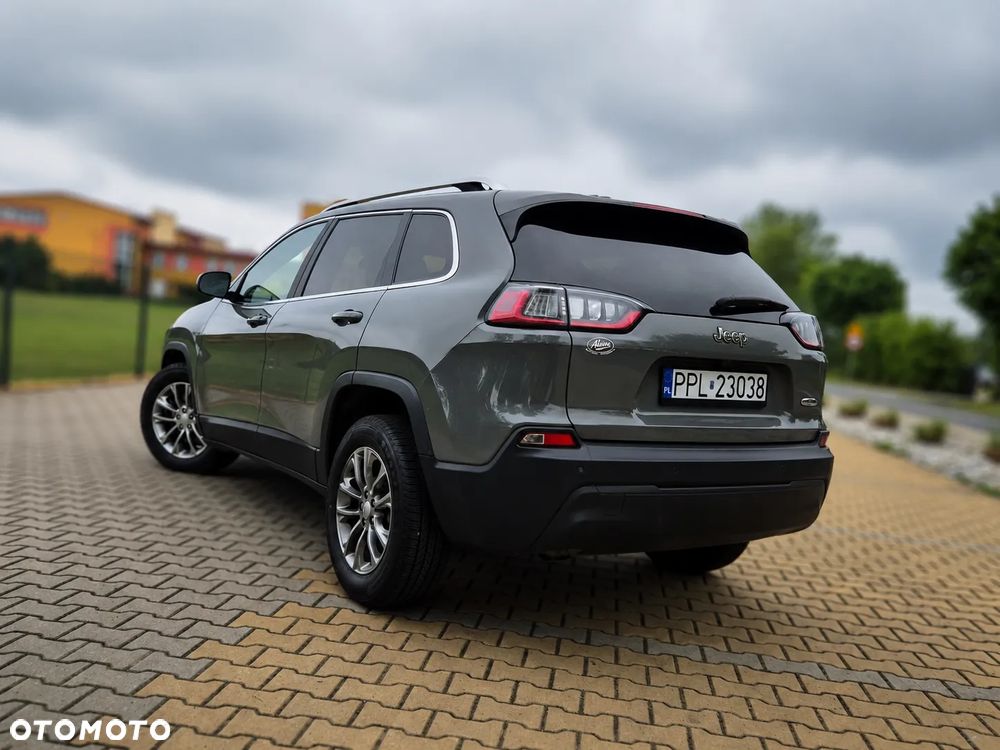 Jeep Cherokee - 5
