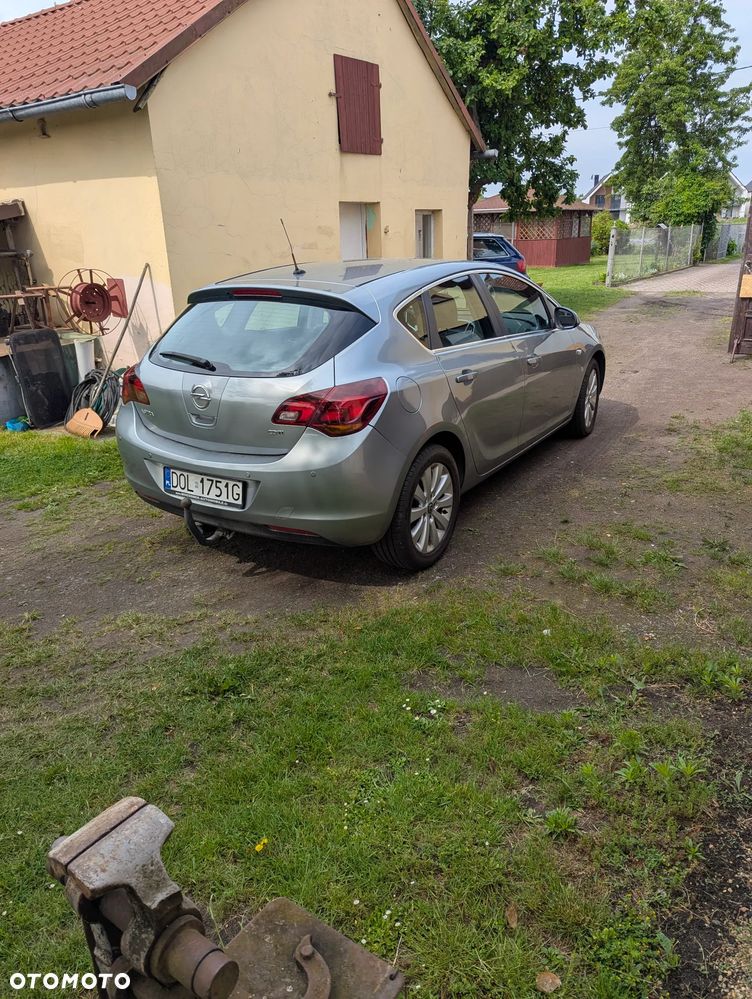 Opel Astra 1.7 CDTI DPF Design Edition - 3